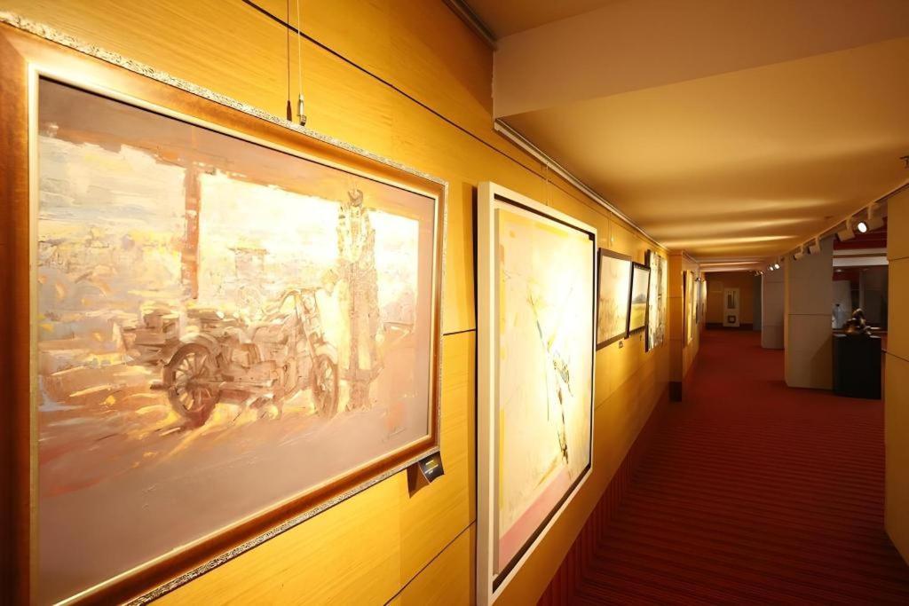 The Corporate Hotel And Convention Centre Oelan-bator Buitenkant foto